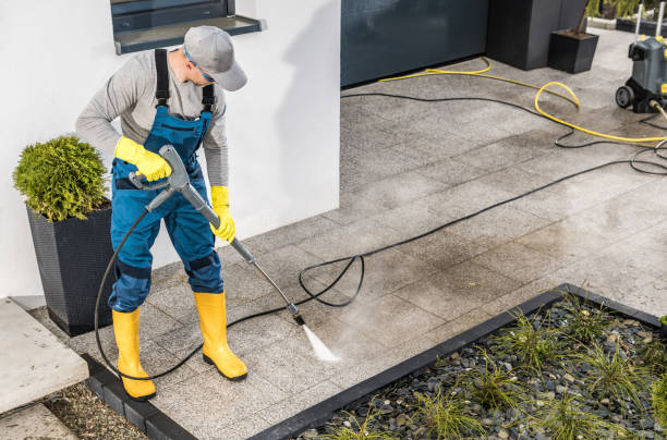 Best Roof Pressure Washing  in Lewiston, ME
